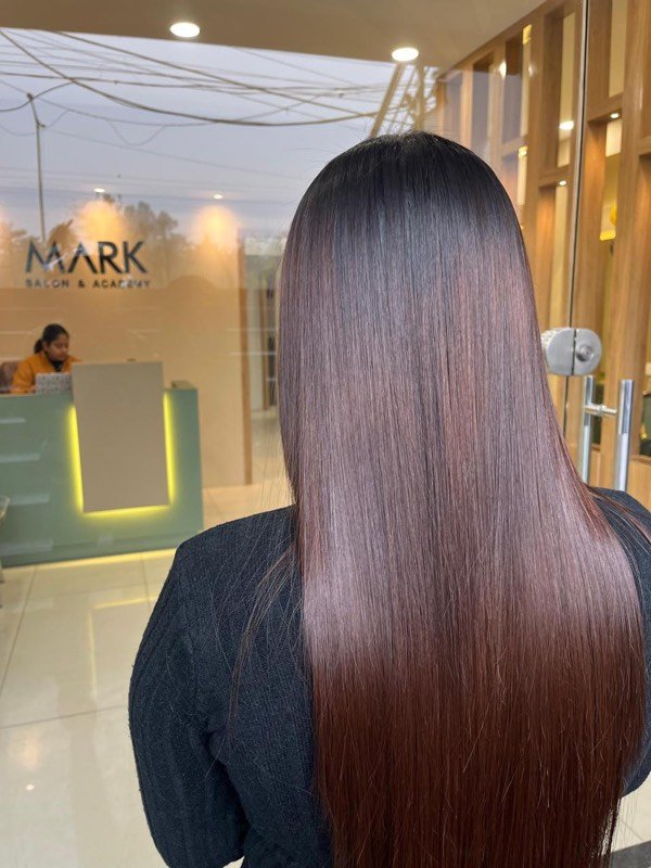 Silky straight hair finish at the MARK Salon reception